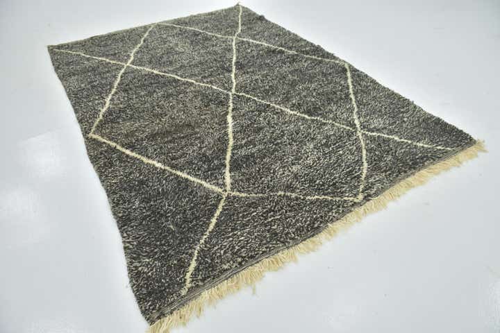 6' 8 x 9' Hand Knotted Moroccan Wool Rug