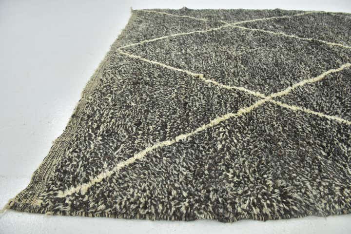 6' 8 x 9' Hand Knotted Moroccan Wool Rug