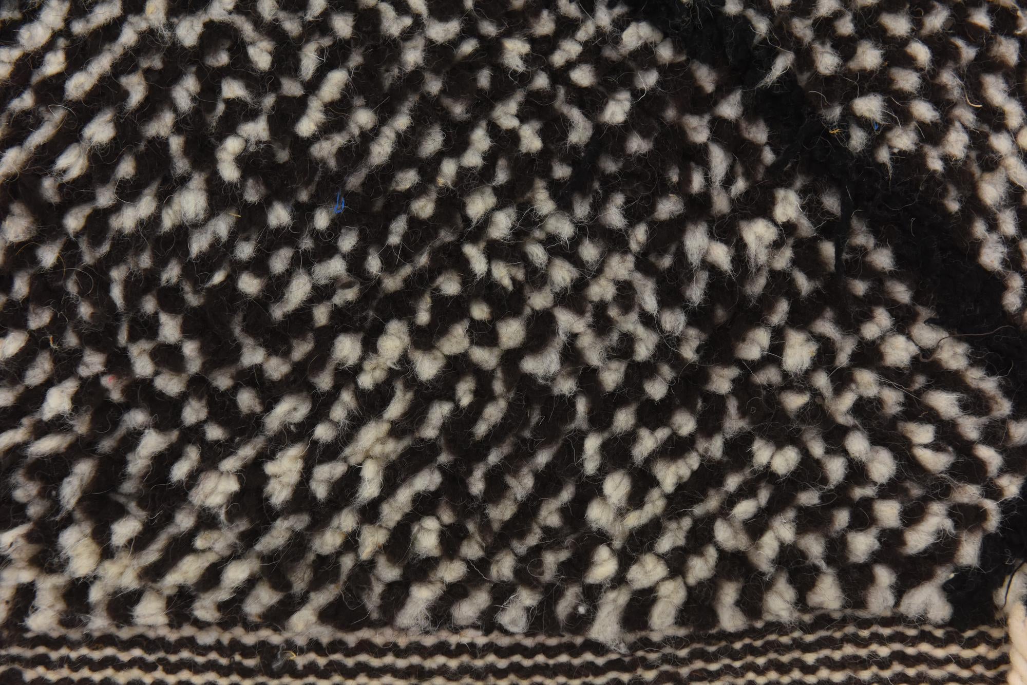 5' 2 x 9' Hand Knotted Moroccan Wool Rug