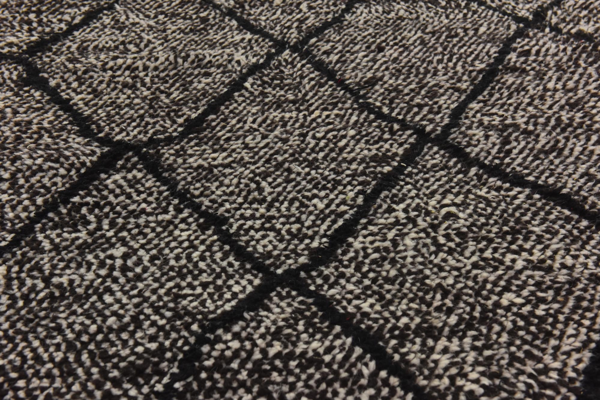 5' 2 x 9' Hand Knotted Moroccan Wool Rug