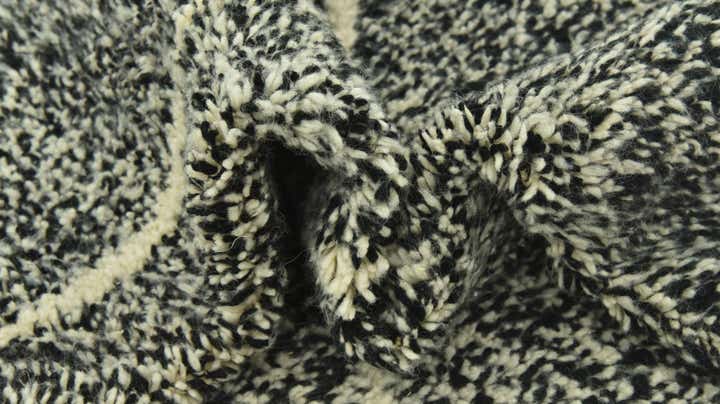 5' 5 x 8' 5 Hand Knotted Moroccan Wool Rug