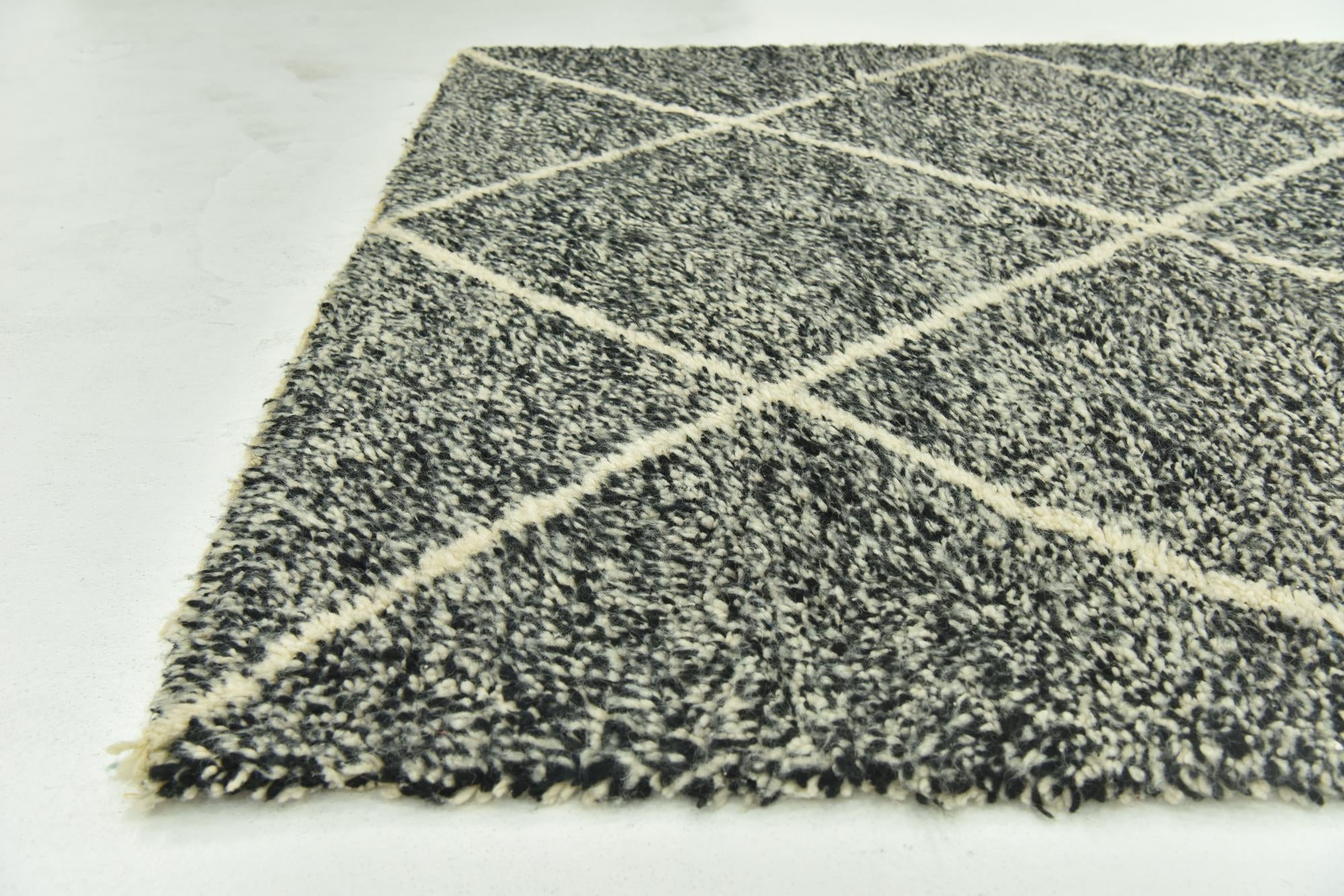 5' 5 x 8' 5 Hand Knotted Moroccan Wool Rug