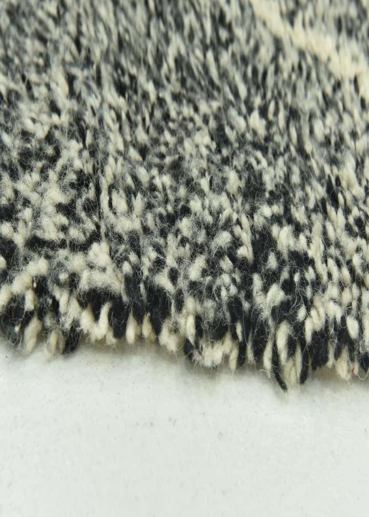 5' 5 x 8' 5 Hand Knotted Moroccan Wool Rug