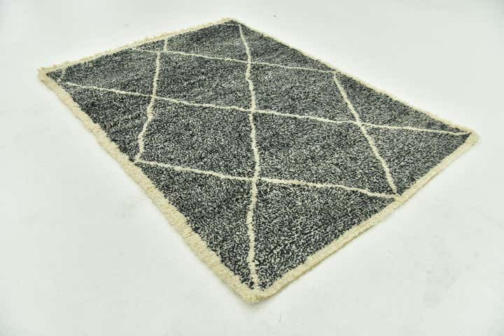 5' 6 x 7' 7 Hand Knotted Moroccan Wool Rug