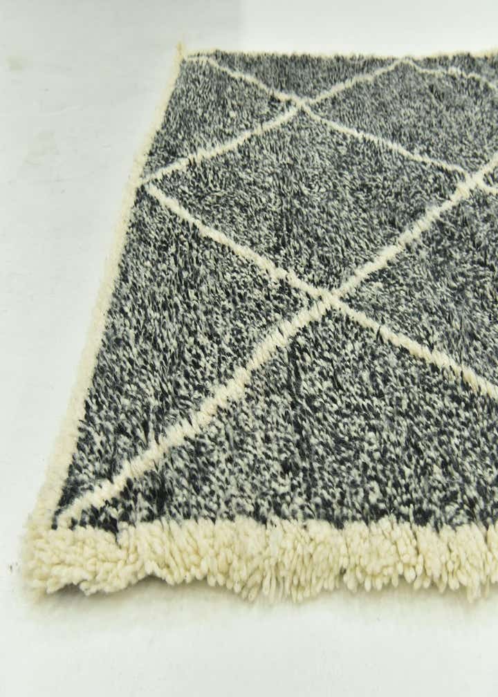 5' 6 x 7' 7 Hand Knotted Moroccan Wool Rug