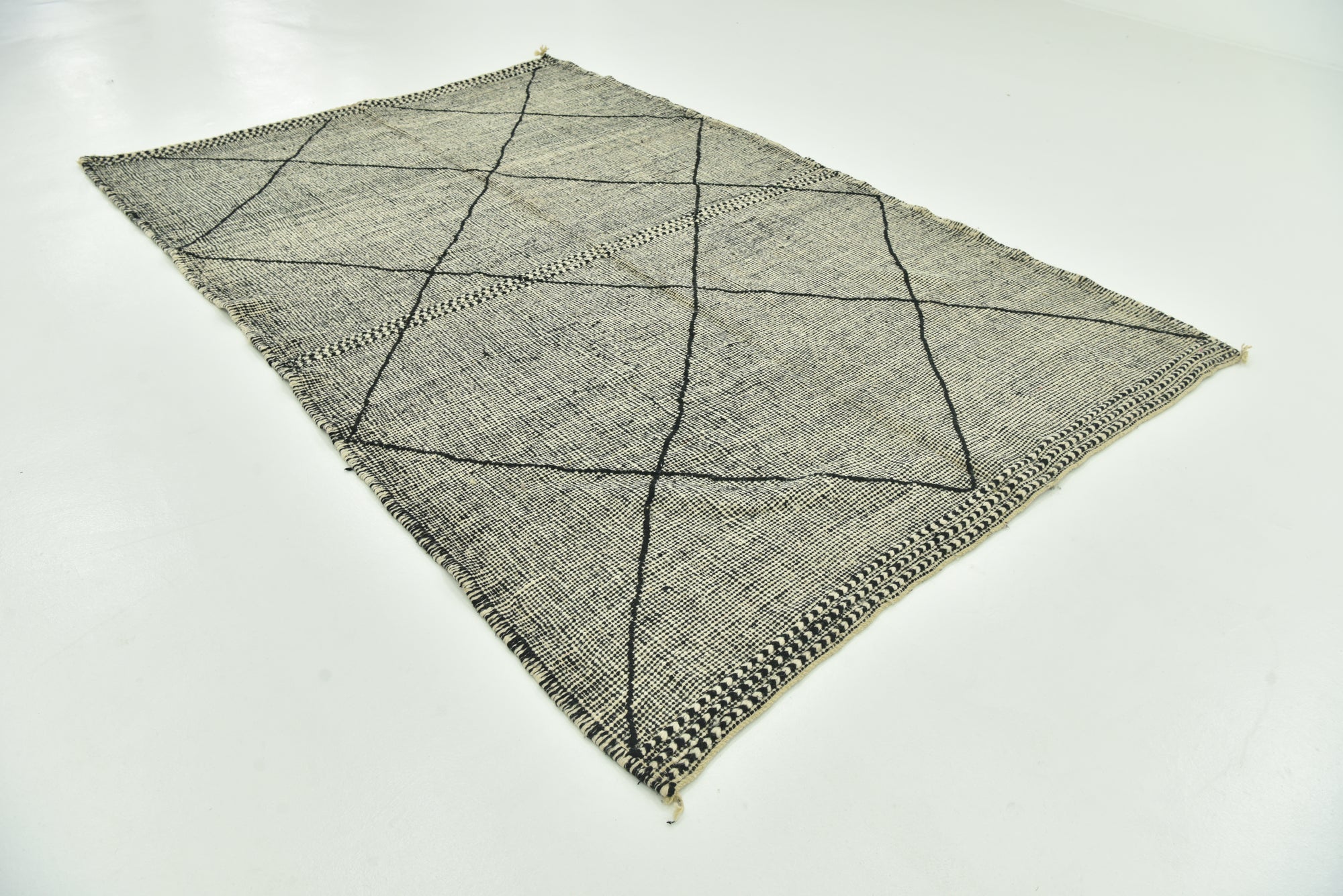 6' 8 x 10' Hand Knotted Moroccan Wool Rug