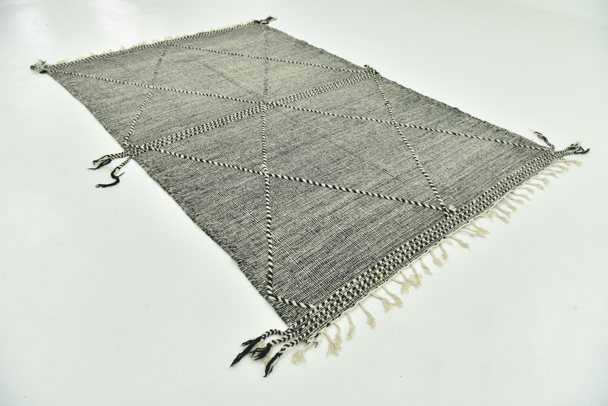 6' 5 x 10' Hand Knotted Moroccan Wool Rug