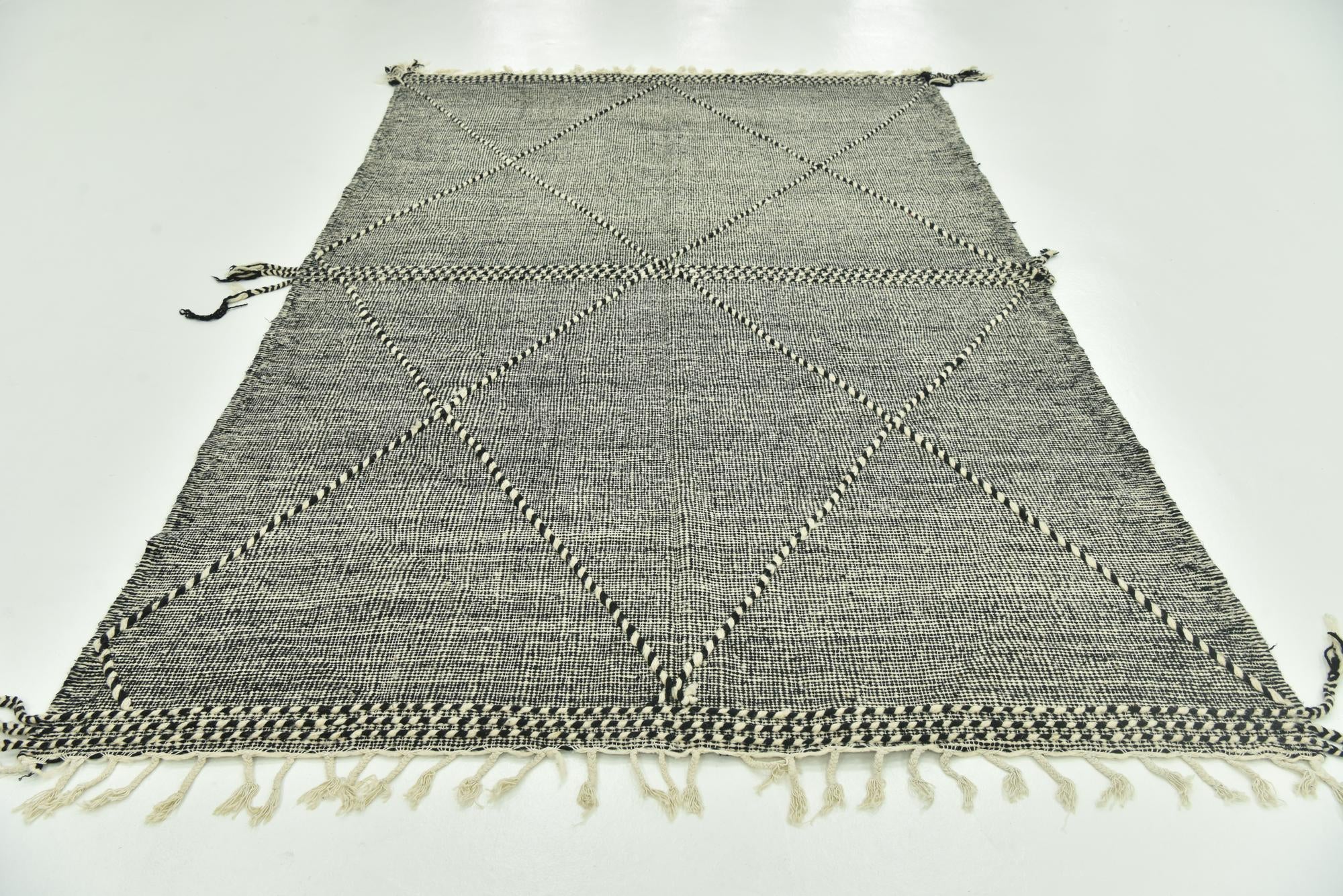 6' 5 x 10' Hand Knotted Moroccan Wool Rug