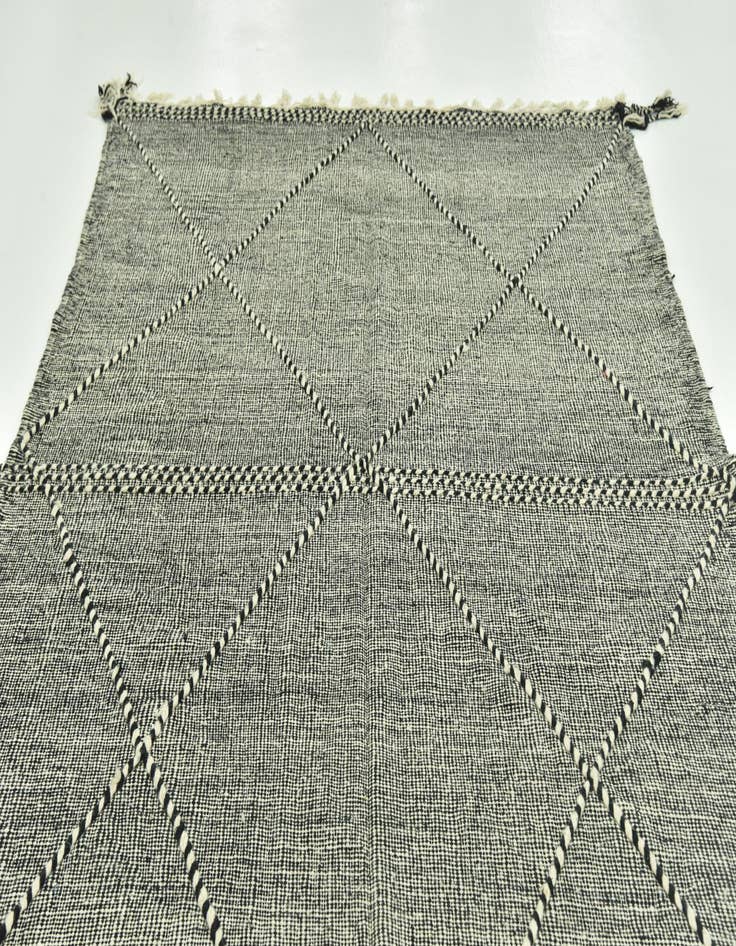 Detail image of 6' 5 x 10' Hand Knotted Moroccan Wool Rug