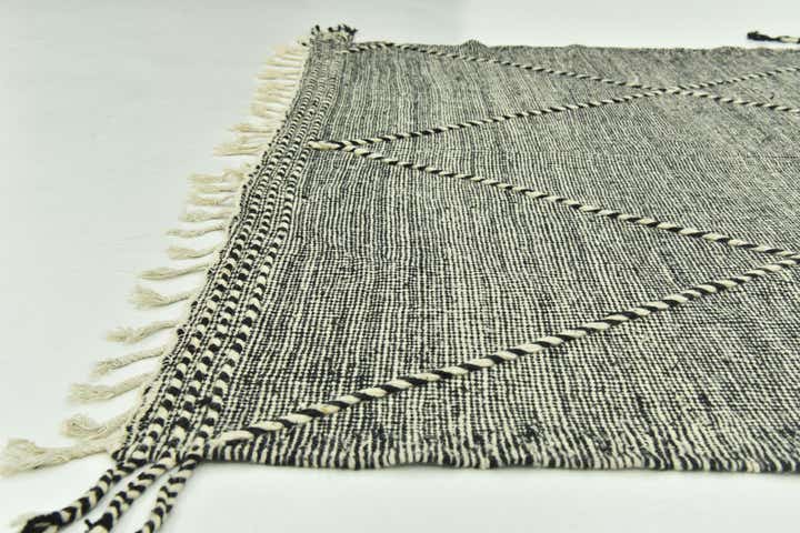 6' 5 x 10' Hand Knotted Moroccan Wool Rug