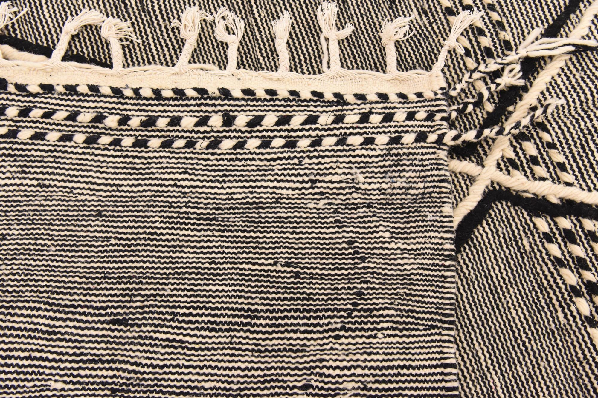 6' x 9' 10 Hand Knotted Moroccan Wool Rug