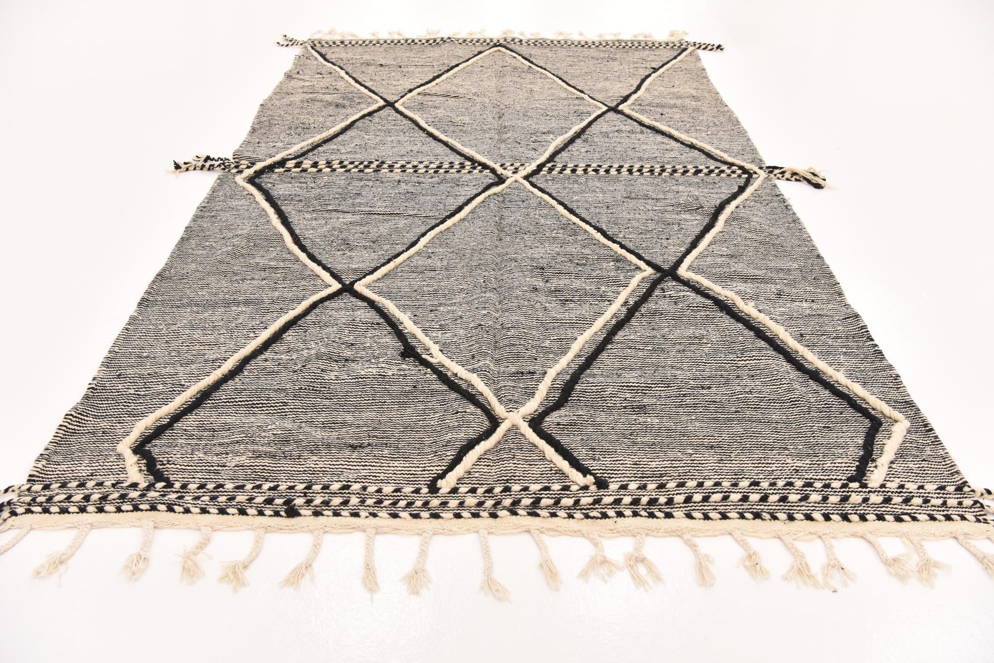 6' x 9' 10 Hand Knotted Moroccan Wool Rug