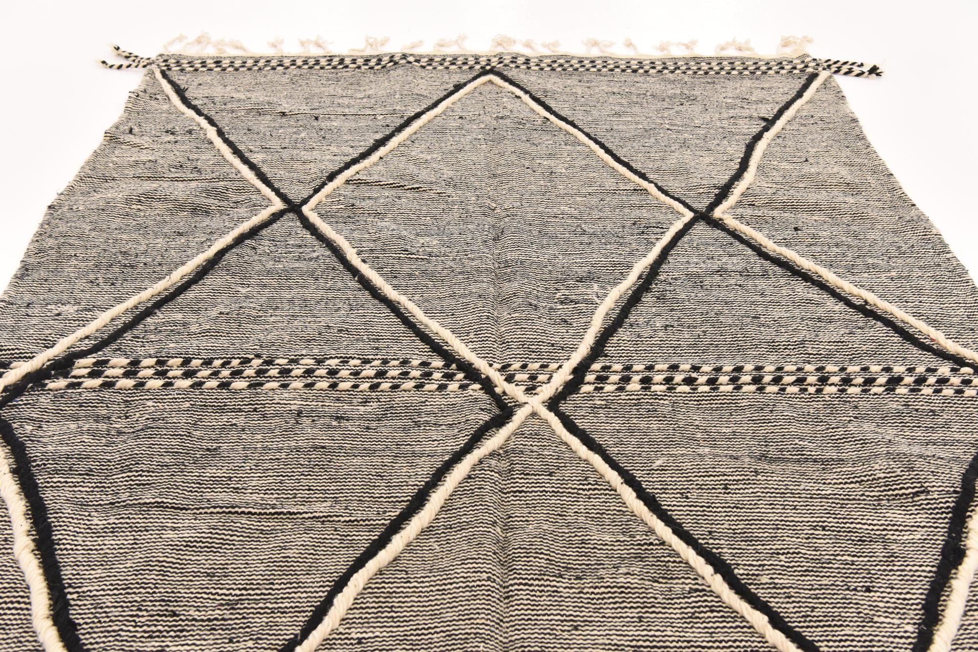 6' x 9' 10 Hand Knotted Moroccan Wool Rug