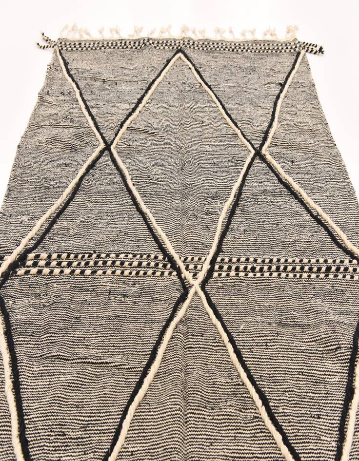 Detail image of 6' x 9' 10  Hand Knotted Moroccan Wool Rug