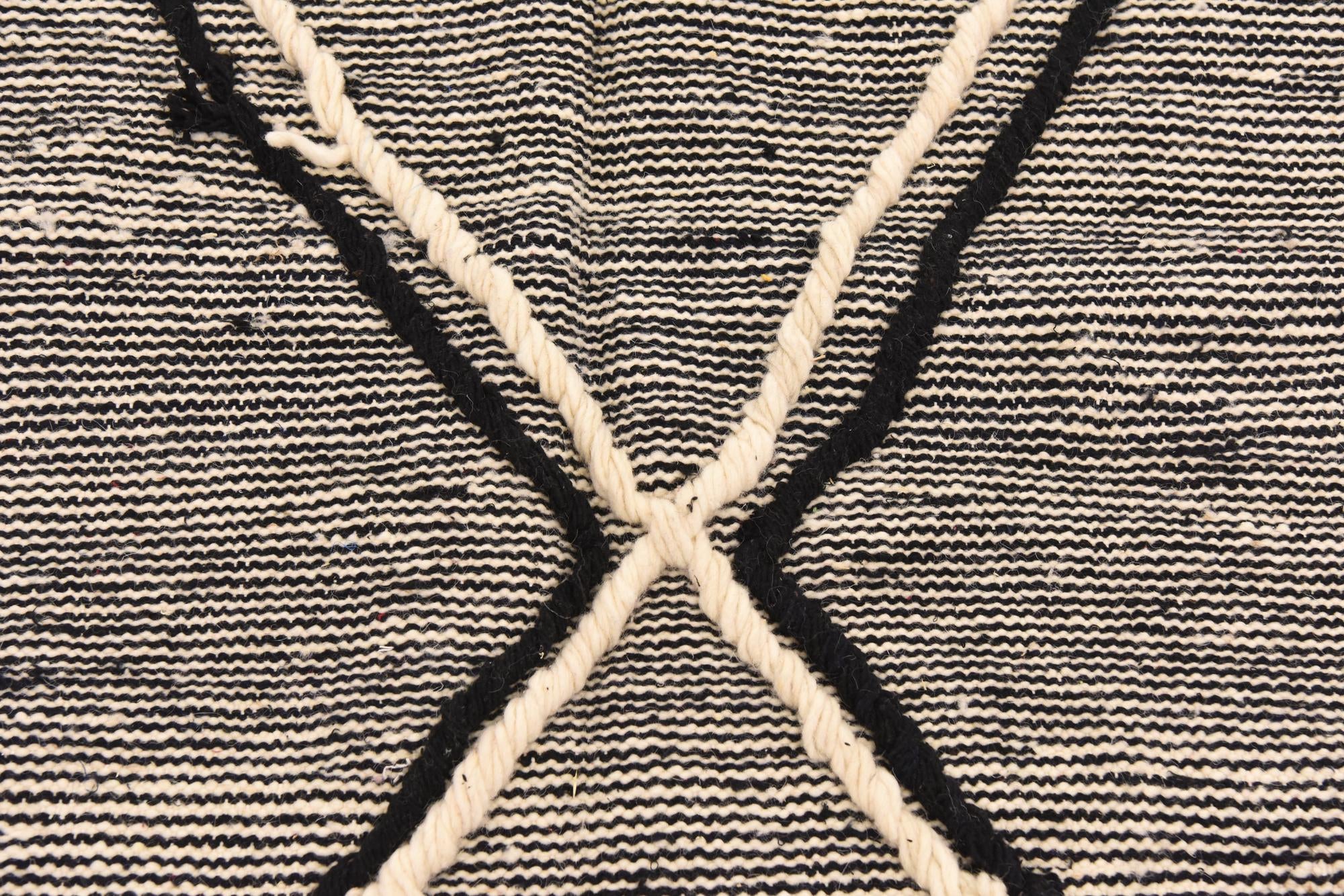 6' x 9' 10 Hand Knotted Moroccan Wool Rug