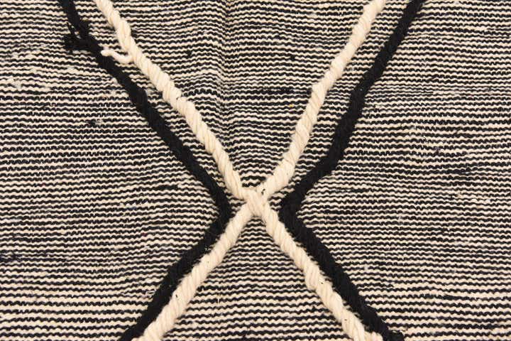 6' x 9' 10 Hand Knotted Moroccan Wool Rug