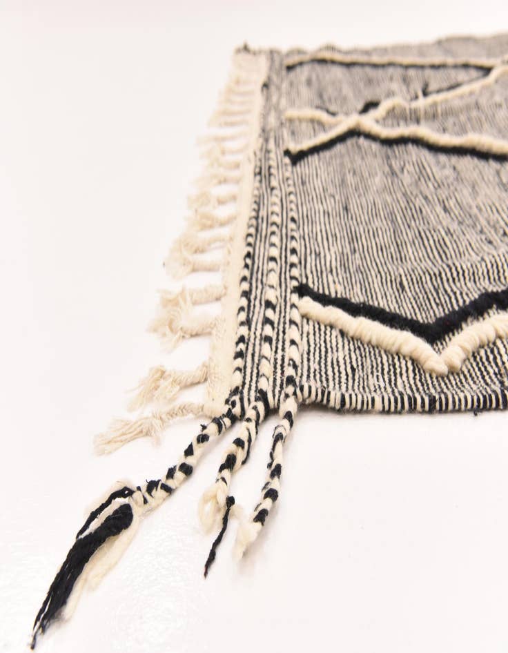 Detail image of 6' x 9' 10  Hand Knotted Moroccan Wool Rug