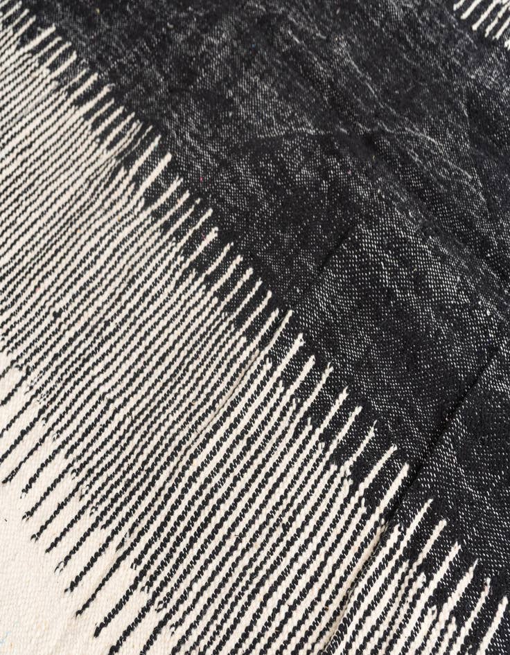 Detail image of 6' 9 x 10' 6 Hand Knotted Moroccan Wool Rug