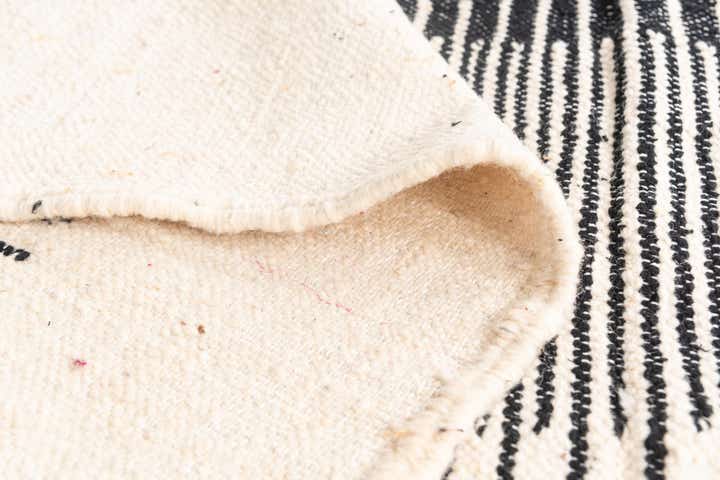 6' 9 x 10' 6 Hand Knotted Moroccan Wool Rug