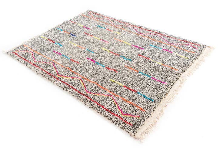 Detail image of 5' x 6' 7 Hand Knotted Moroccan Wool Rug