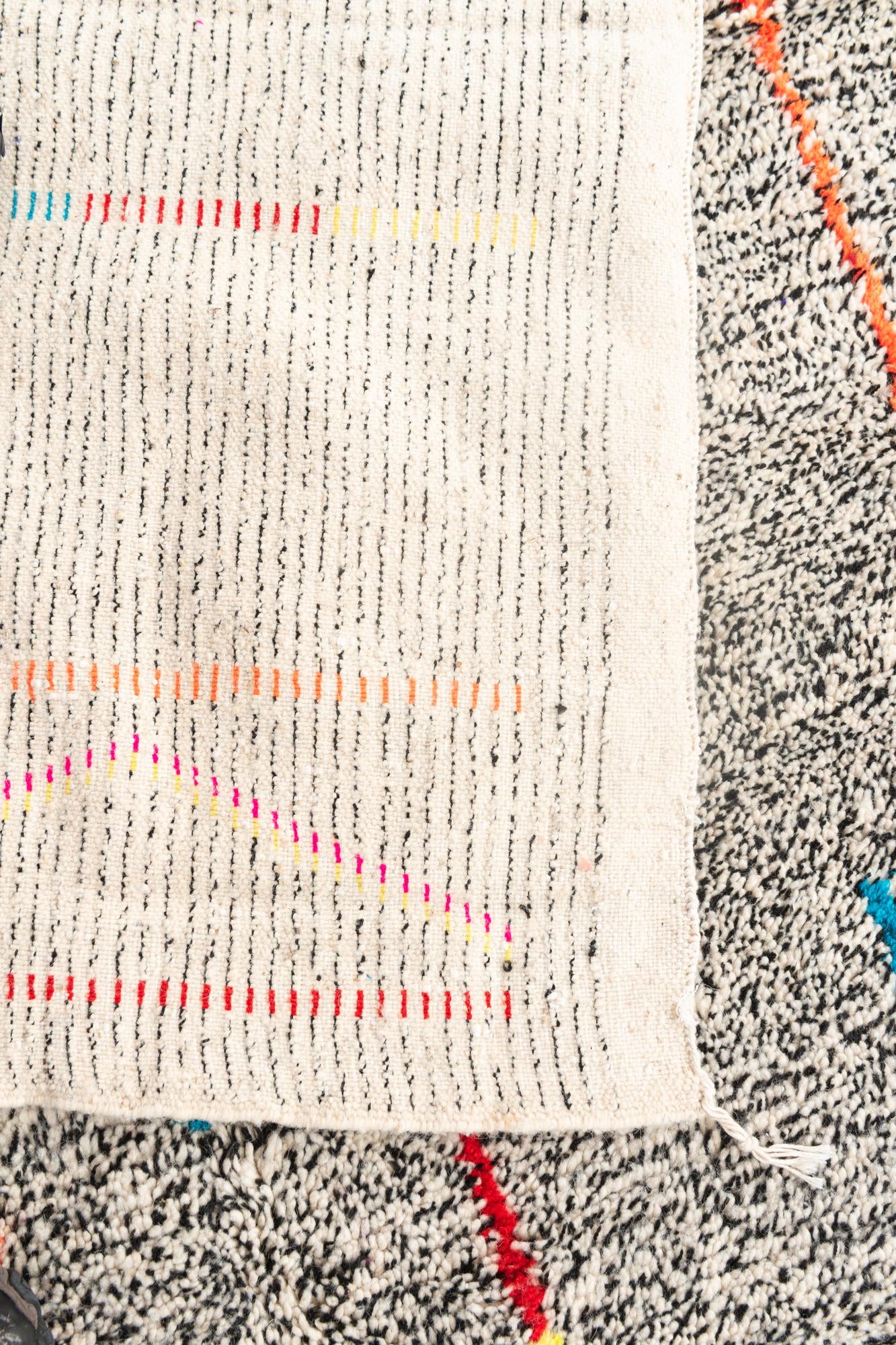 5' x 6' 7 Hand Knotted Moroccan Wool Rug
