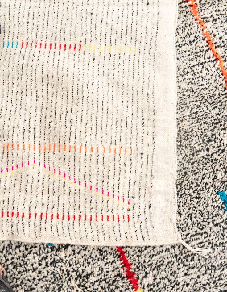 Detail image of 5' x 6' 7  Hand Knotted Moroccan Wool Rug