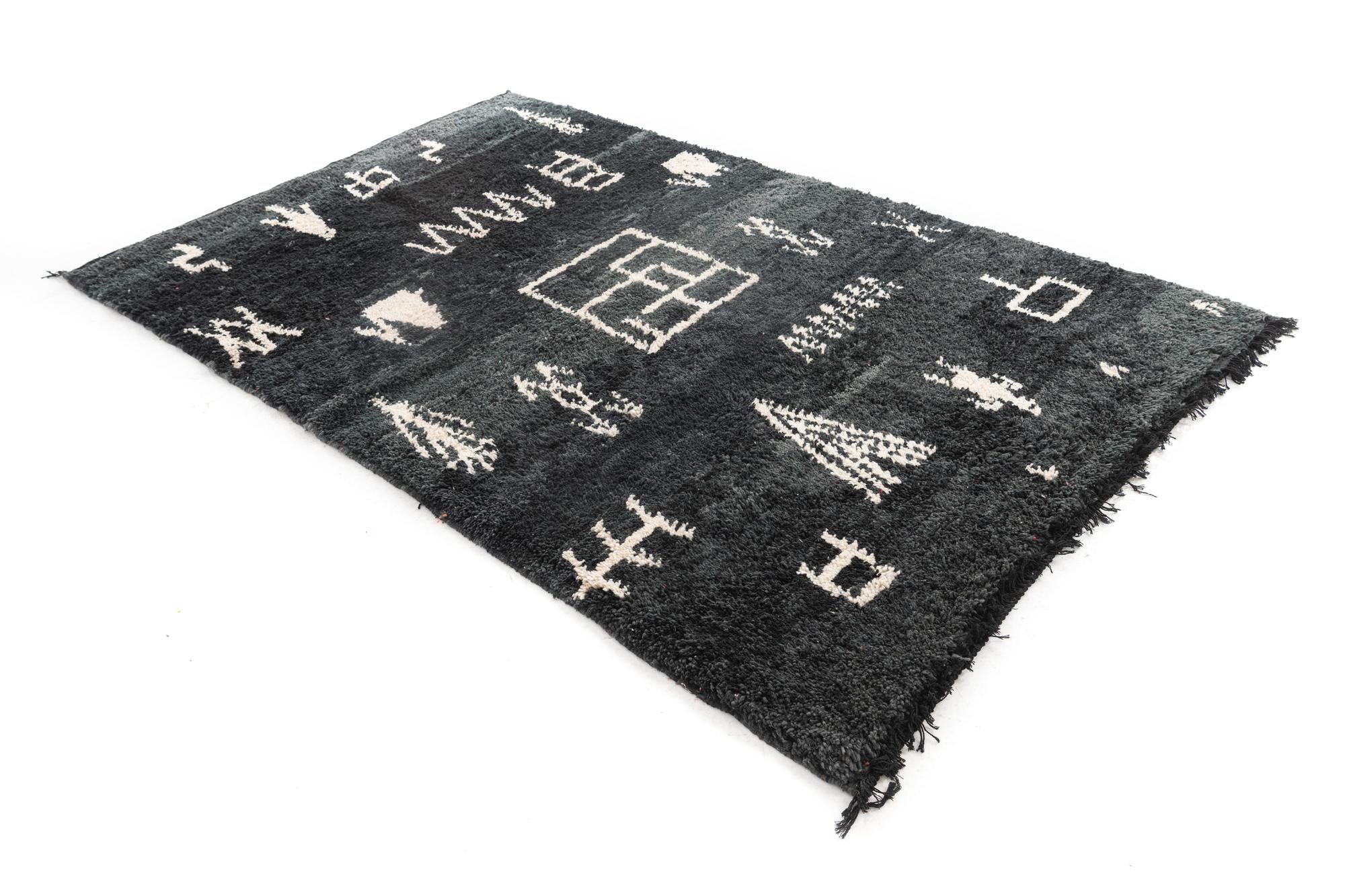 5' 2 x 8' 3 Hand Knotted Moroccan Wool Rug