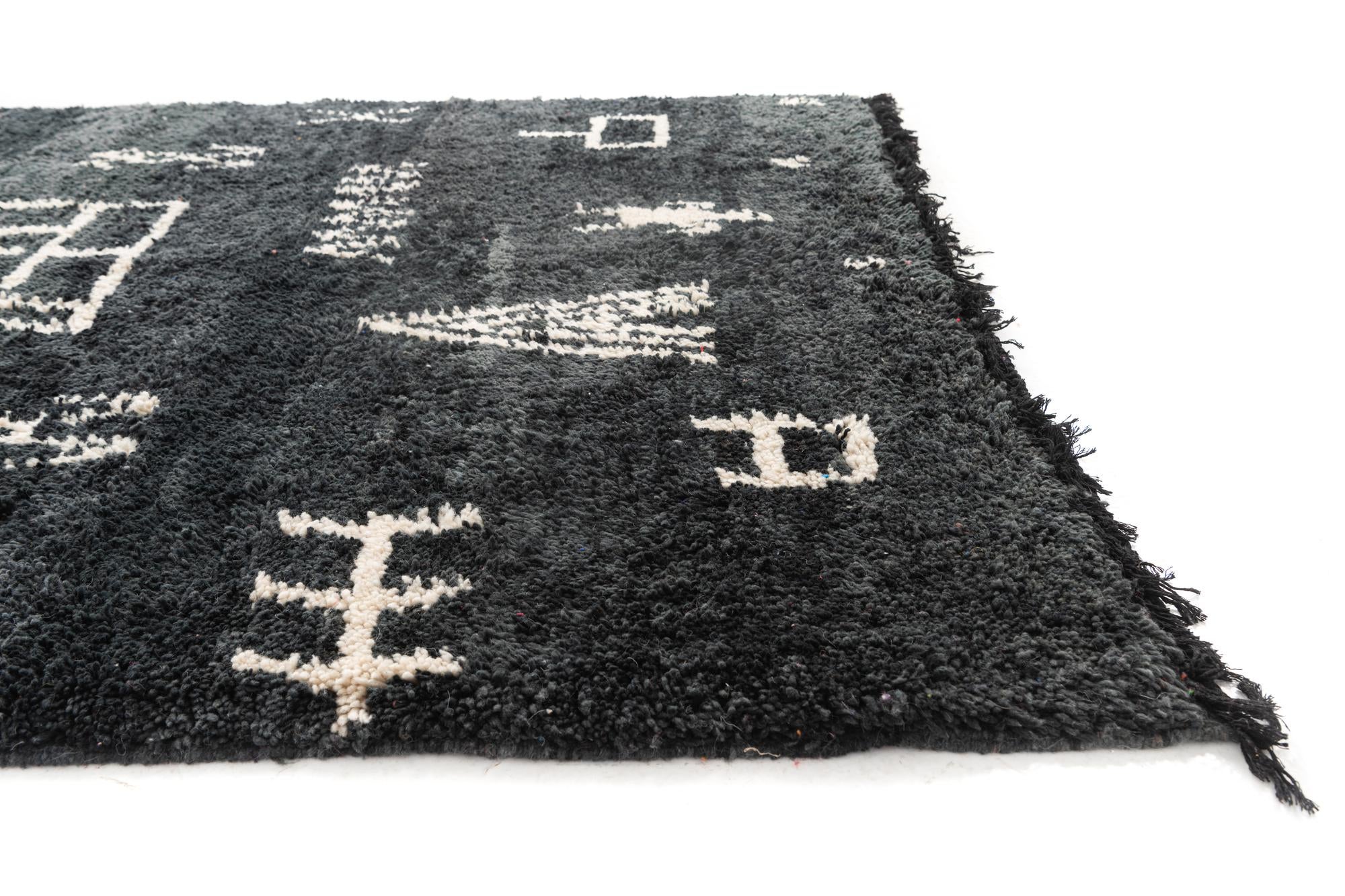 5' 2 x 8' 3 Hand Knotted Moroccan Wool Rug