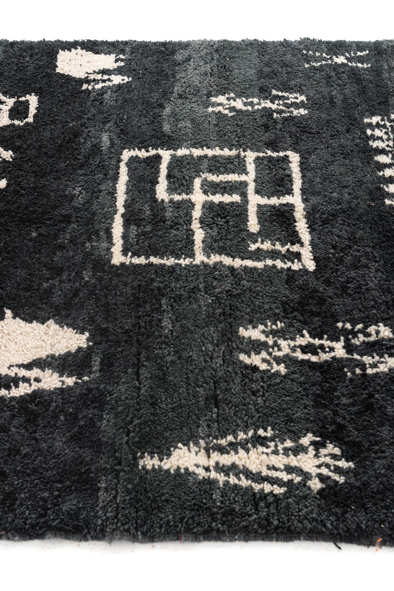 5' 2 x 8' 3 Hand Knotted Moroccan Wool Rug