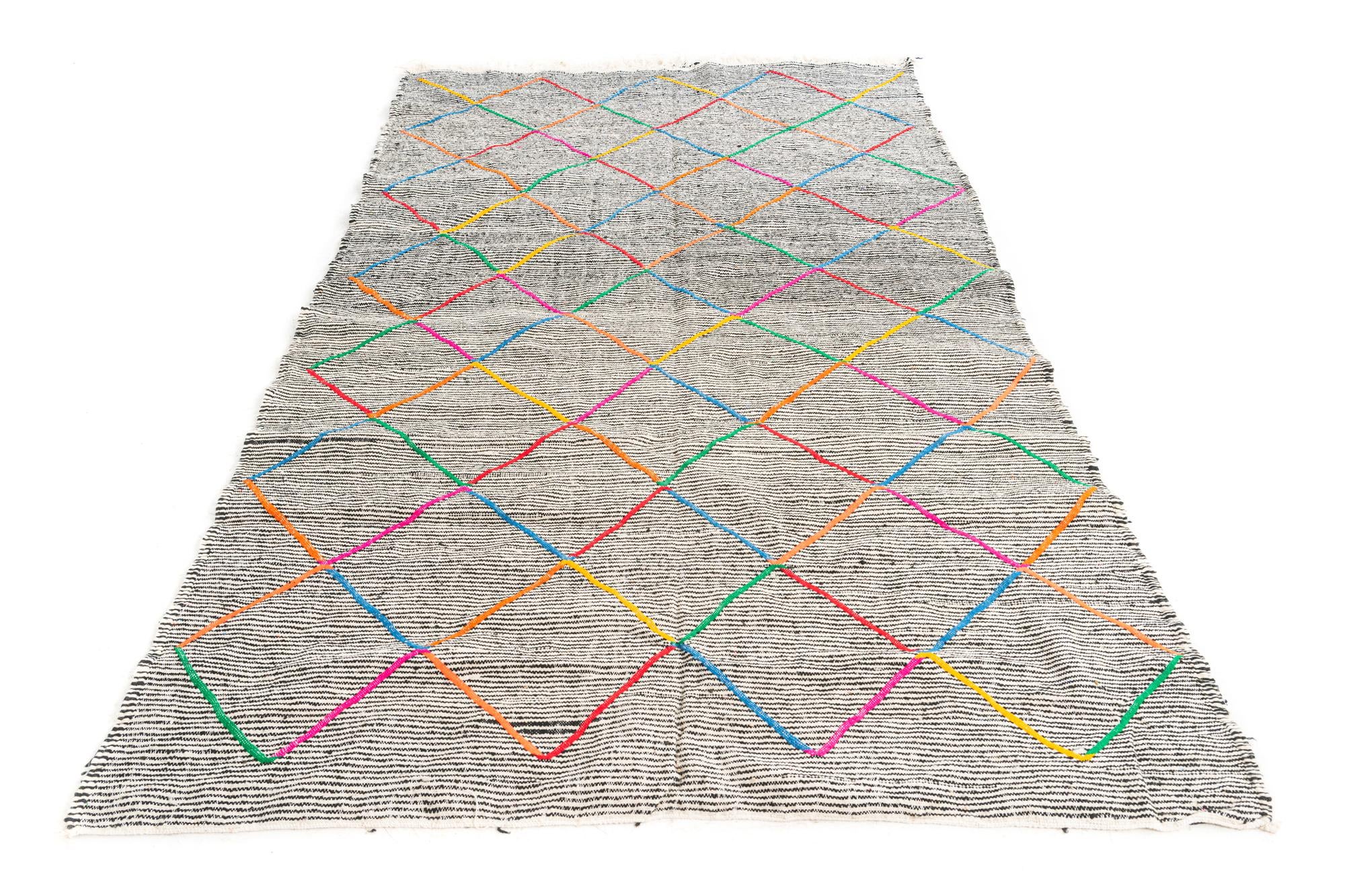 5' x 8' 2 Hand Knotted Moroccan Wool Rug