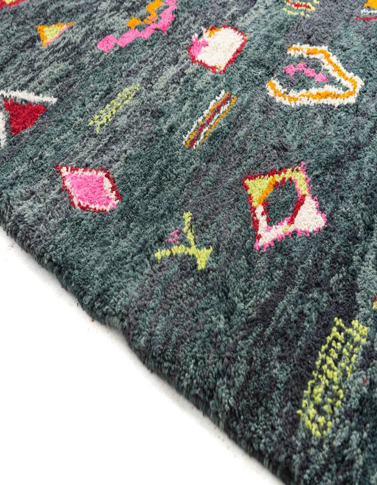 Detail image of 5' x 7' 7  Hand Knotted Moroccan Wool Rug