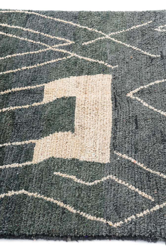 4' 7 x 8' Hand Knotted Moroccan Wool Rug