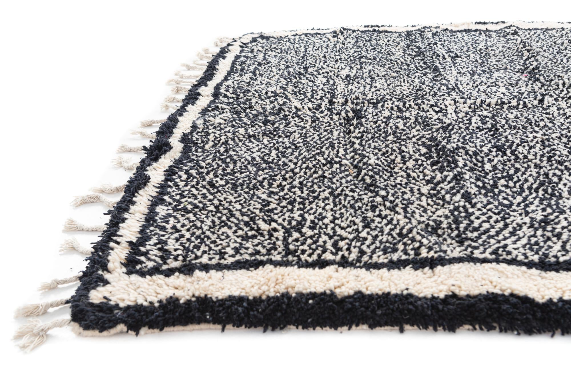 5' 2 x 9' Hand Knotted Moroccan Wool Rug