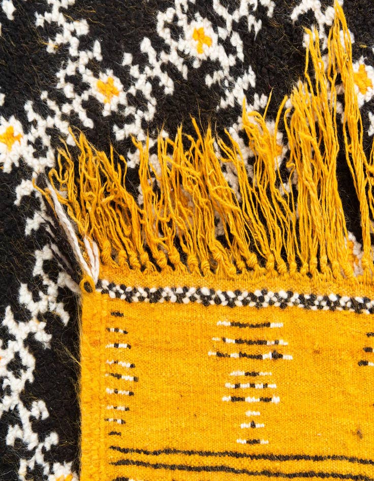 Detail image of 4' 7 x 8'  Hand Knotted Moroccan Oriental Wool Rug