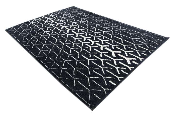 5' 10 x 8' 2 Hand Knotted Moroccan Wool Rug