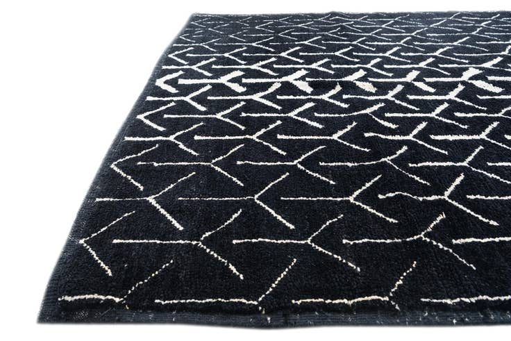 Detail image of 5' 10 x 8' 2 Hand Knotted Moroccan Wool Rug