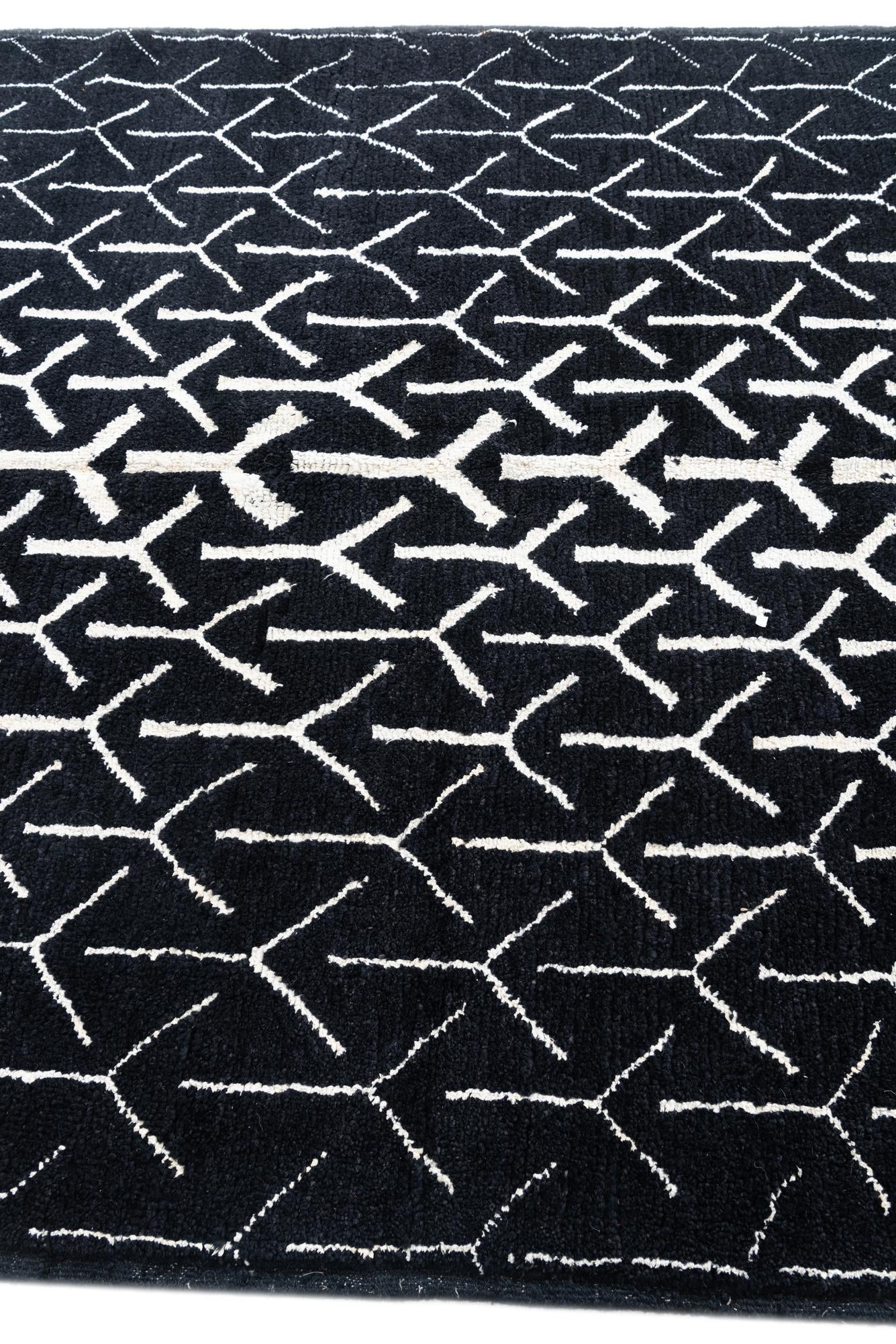 5' 10 x 8' 2 Hand Knotted Moroccan Wool Rug