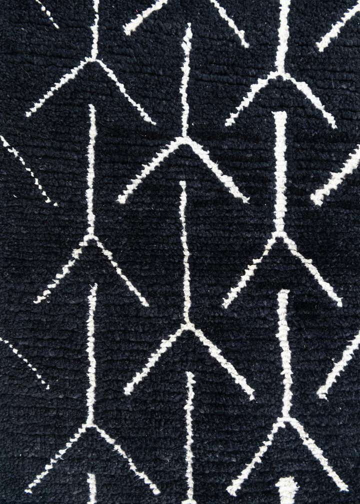 5' 10 x 8' 2 Hand Knotted Moroccan Wool Rug