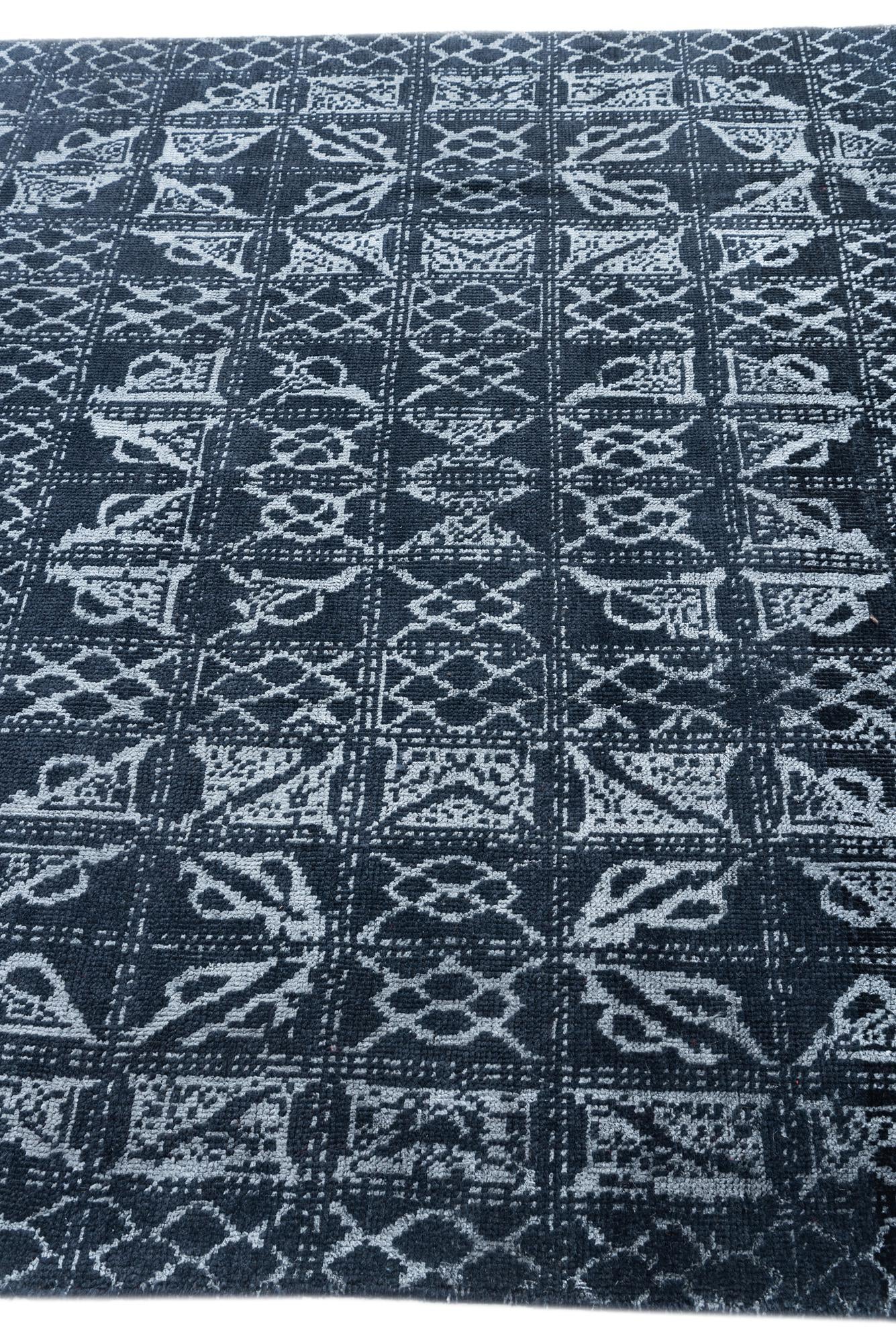 5' 10 x 9' Hand Knotted Moroccan Rug