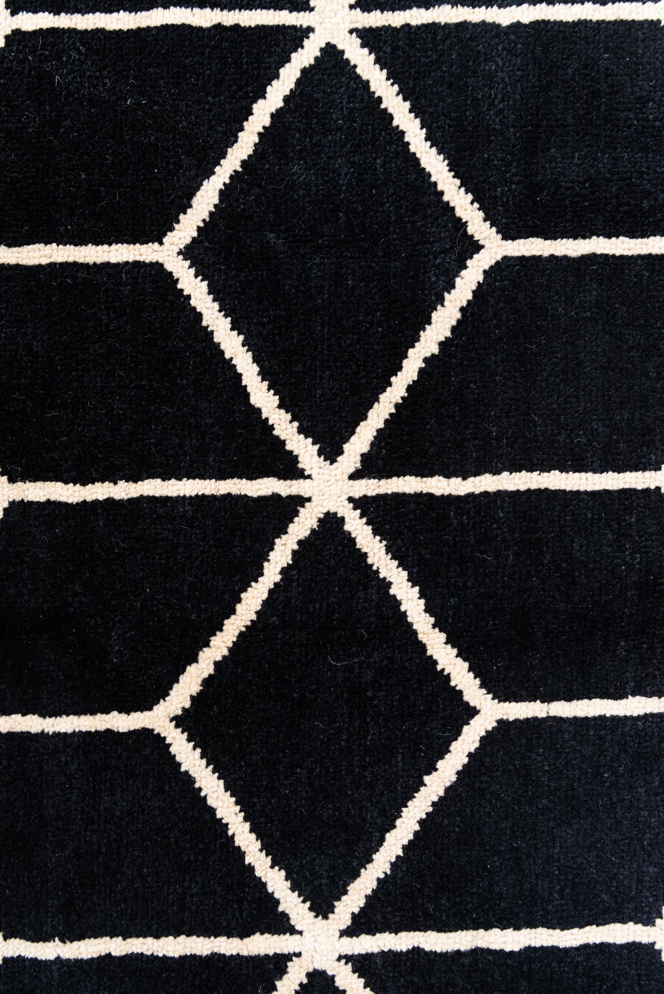6' 8 x 10' 4 Hand Knotted Moroccan Wool Rug