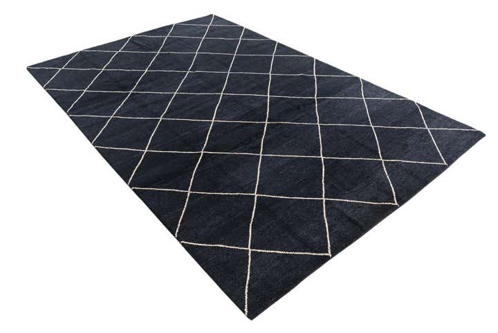 6' 8 x 10' Hand Knotted Moroccan Wool Rug
