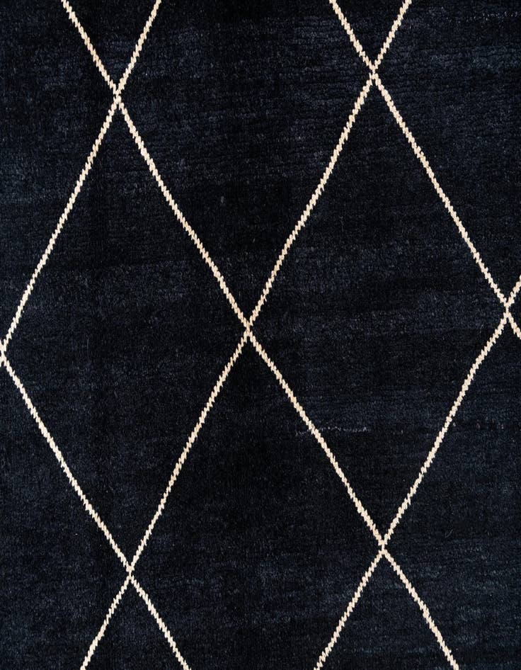 Detail image of 6' 8 x 10'  Hand Knotted Moroccan Wool Rug