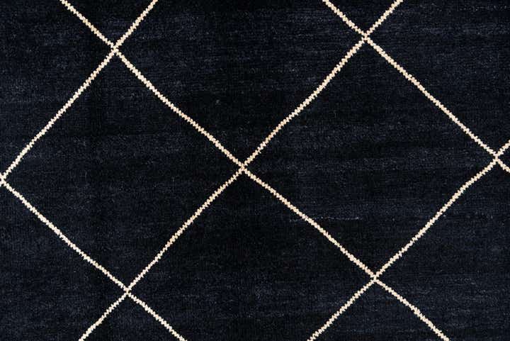 6' 8 x 10' Hand Knotted Moroccan Wool Rug
