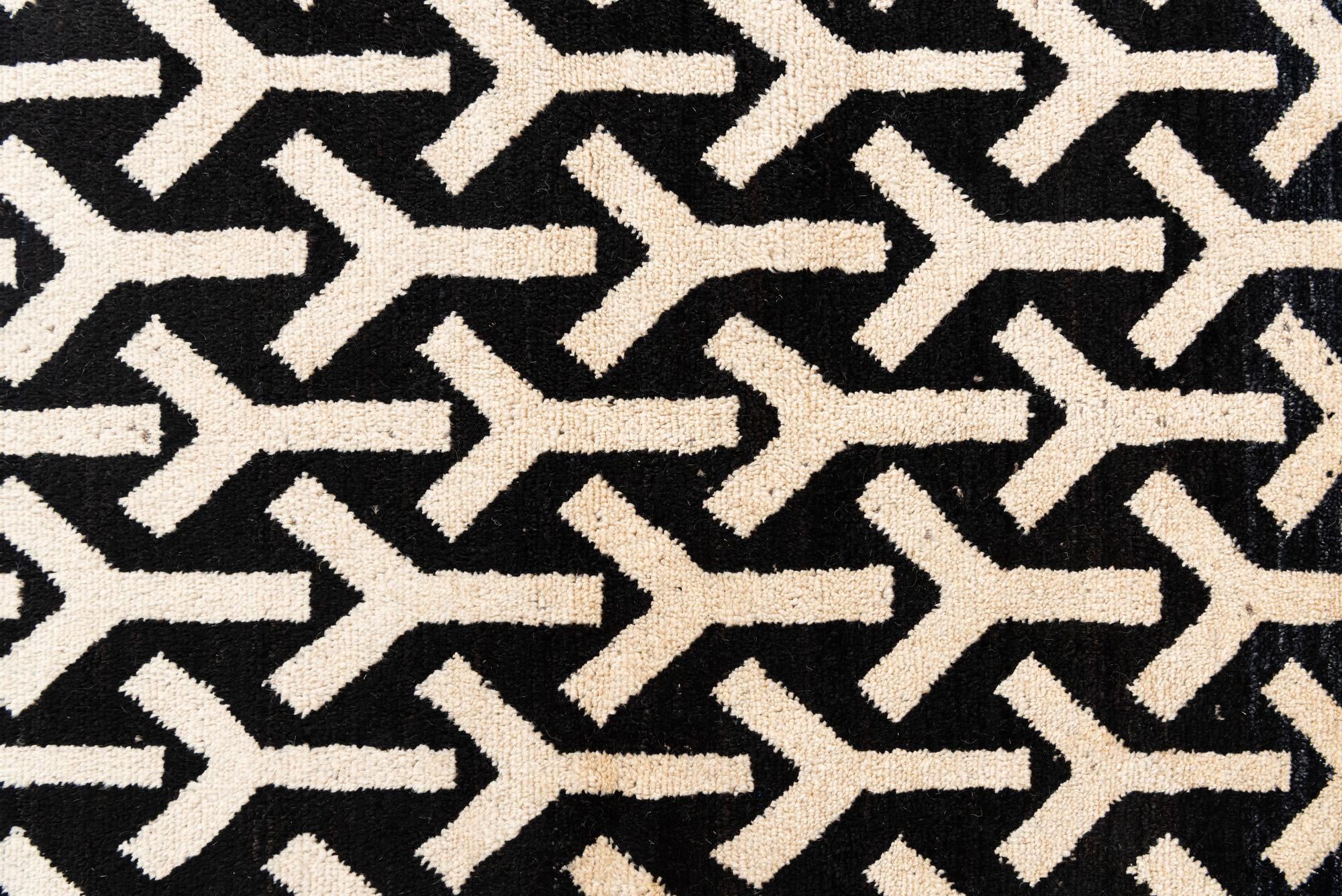 Black 9' 2 x 12' Hand Knotted Moroccan Wool Rug | Rugs.com