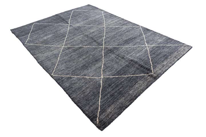 5' 9 x 8' Hand Knotted Moroccan Wool Rug
