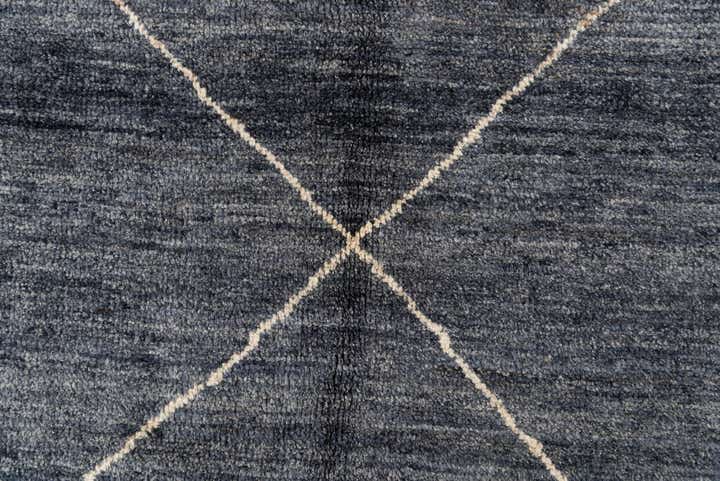 5' 9 x 8' Hand Knotted Moroccan Wool Rug