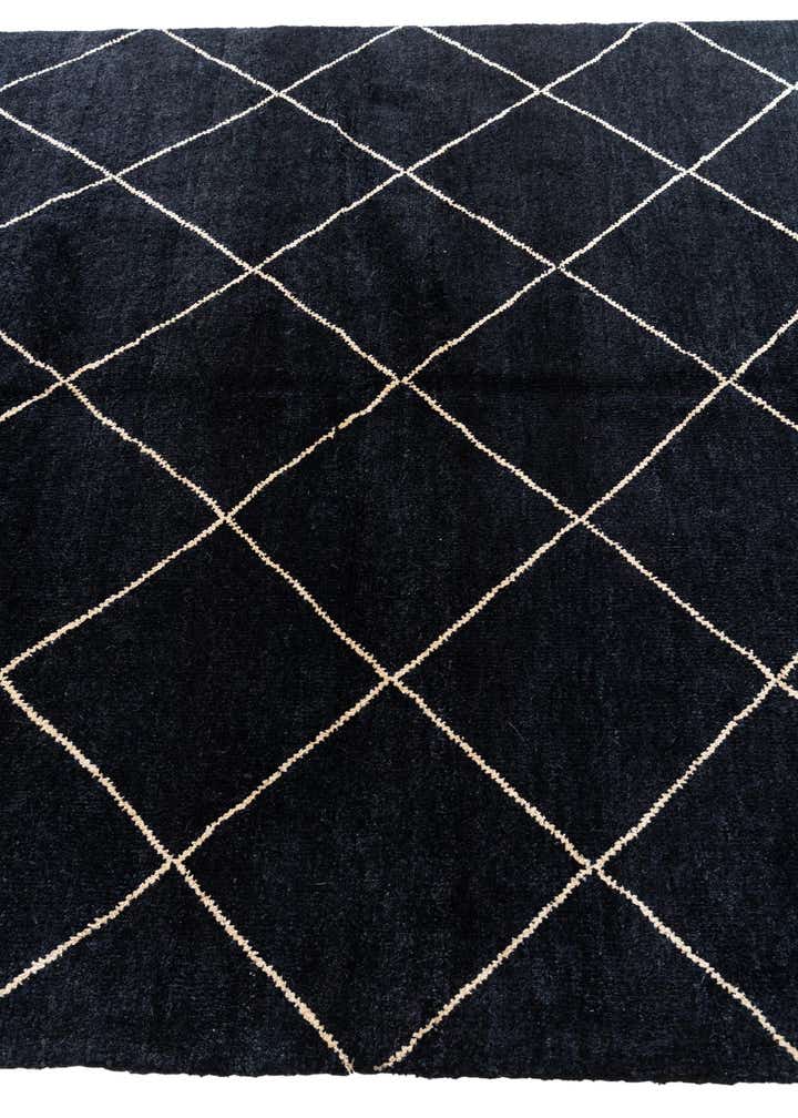 5' 7 x 8' 4 Hand Knotted Moroccan Wool Rug