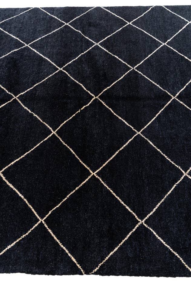 Detail image of 5' 7 x 8' 4 Hand Knotted Moroccan Wool Rug