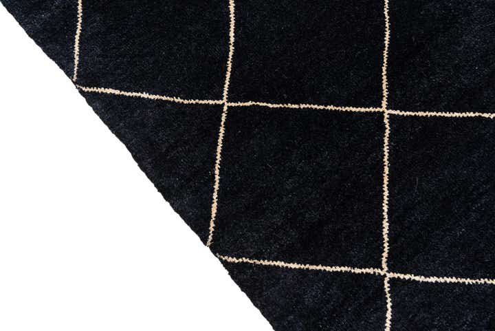 5' 7 x 8' 4 Hand Knotted Moroccan Wool Rug
