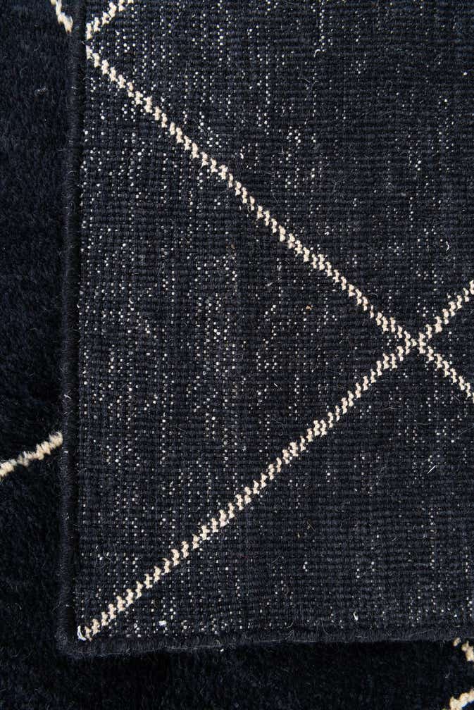 5' 6 x 8' 3 Hand Knotted Moroccan Wool Rug
